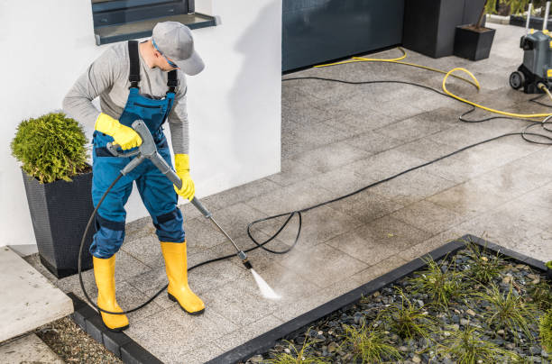Why Choose Our Certified Pressure Washing Experts for Your Project Needs in Hope Valley, RI?
